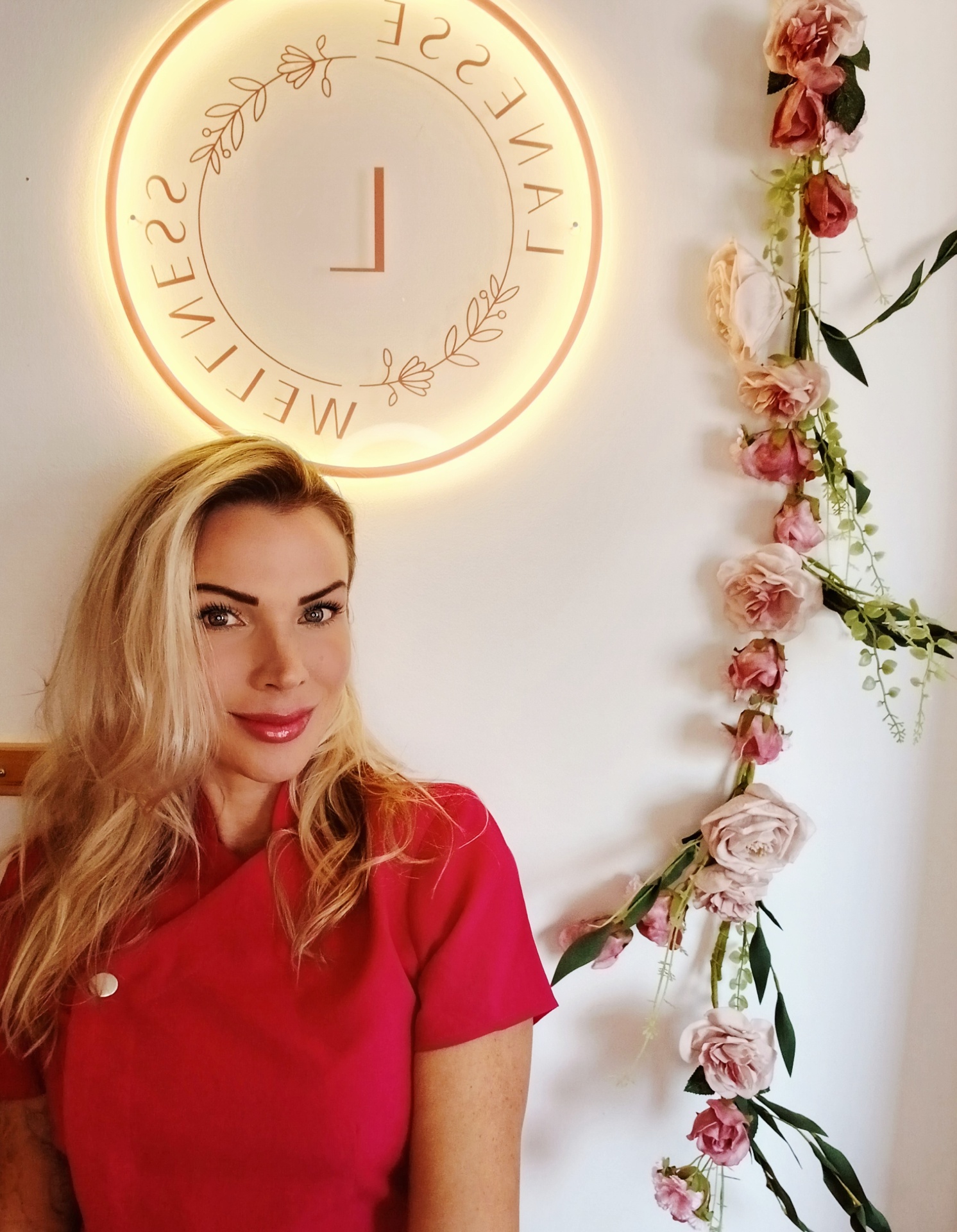 Hi, I'm Lana. Welcome to Lanesse Wellness. Thank you for stopping by 🩷